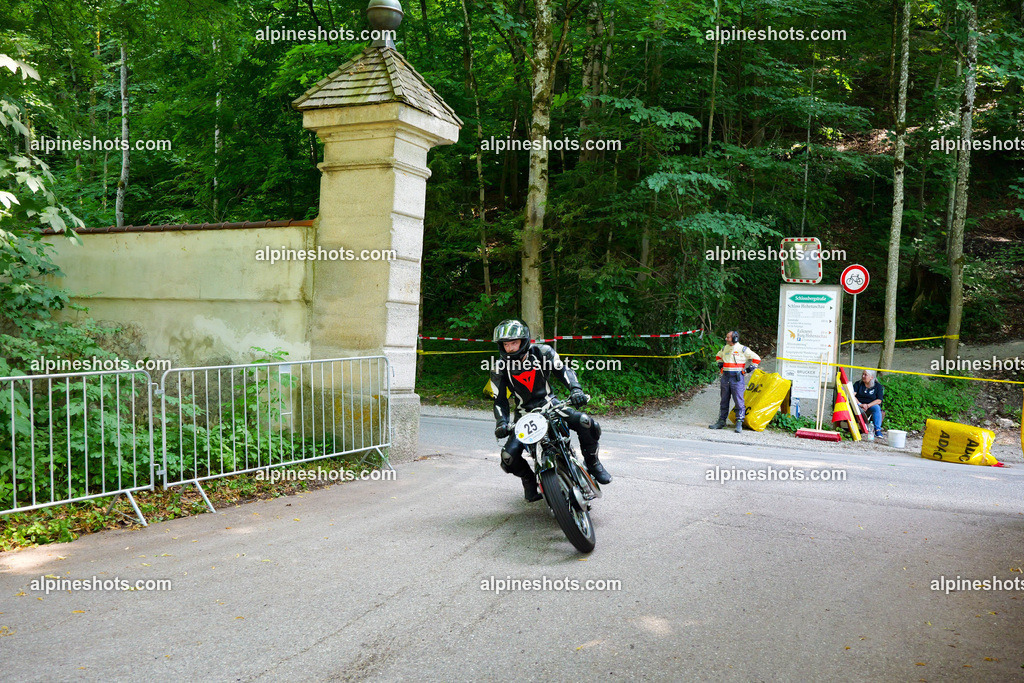 P1014905 | Erleben Sie atemberaubende, hochqualitative Fotos Ihrer Fahrt entlang der malerischen Alpenstraßen. Besuchen Sie alpineshots.com, um professionelle Aufnahmen Ihrer unvergesslichen Reise zu finden und zu kaufen - Realisiert mit Pictrs.com