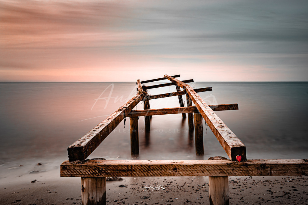 Steg Sunset Halli | ankerplatz-schleswig-holstein - Realisiert mit Pictrs.com