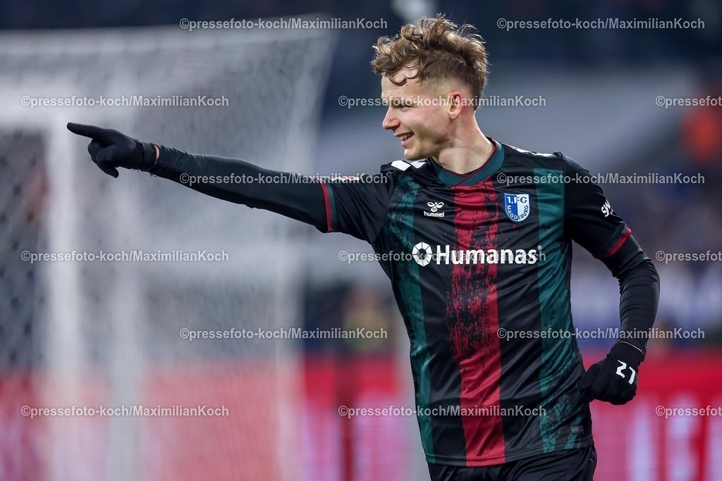 S0401022501069 | 01.02.2025, Fußball, FC Schalke 04 - 1. FC Magdeburg, 2.. Fußball Bundesliga, 20. Spieltag, Veltins-Arena Gelsenkirchen, Saison 2024 2025: Torjubel nach dem 4:0 durch Philipp Hercher (1.FC Magdeburg #27)DFB regulations prohibit any use of photographs as image sequences and or quasi-video.