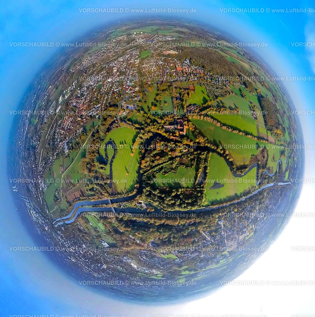 Hamm20221020_06_Schloss-Heessen | Luftbild, Schloss Heessen, Herbstwald, Fluss Lippe, Fisheye Aufnahme, Fischaugen Aufnahme, 360 Grad Aufnahme, Hamm, Ruhrgebiet, Nordrhein-Westfalen, Deutschland
