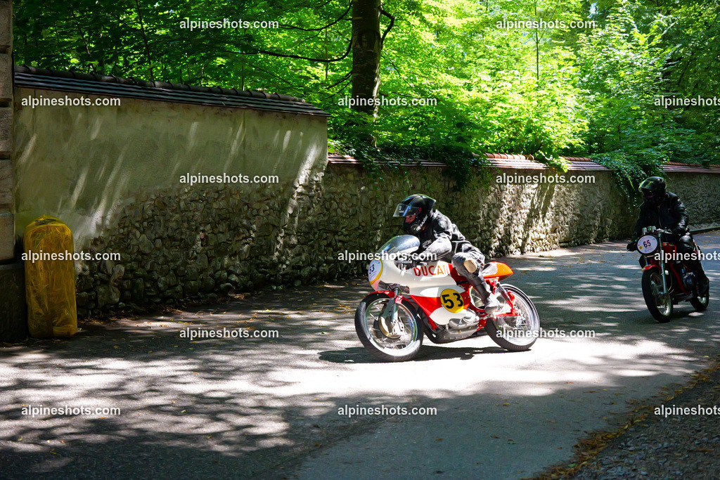 P1036638 | Erleben Sie atemberaubende, hochqualitative Fotos Ihrer Fahrt entlang der malerischen Alpenstraßen. Besuchen Sie alpineshots.com, um professionelle Aufnahmen Ihrer unvergesslichen Reise zu finden und zu kaufen - Realisiert mit Pictrs.com