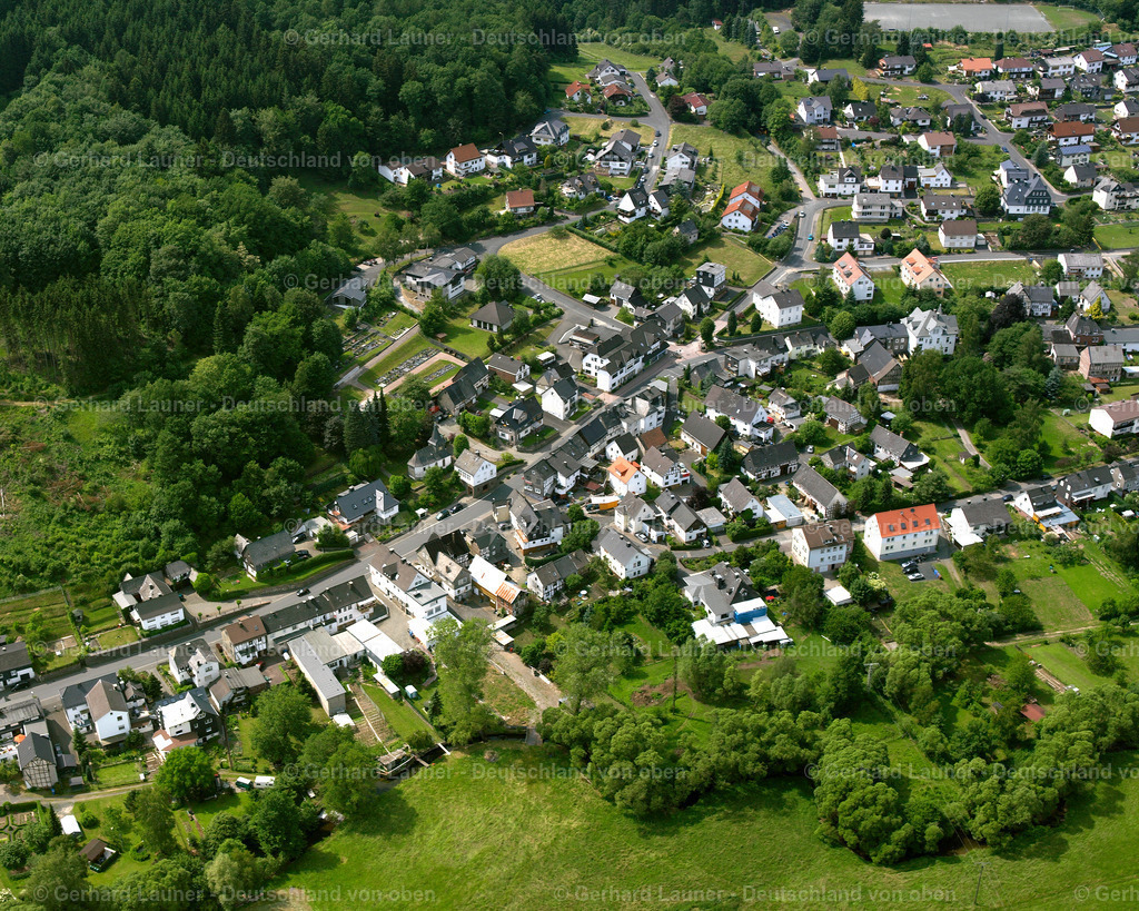 2611086 | STEINBRüCKEN 06.09.2006 Dorf - Ansicht in Steinbrücken im Bundesland Hessen, Deutschland // Village view in Steinbrücken in the state Hesse, Germany Foto: Gerhard Launer