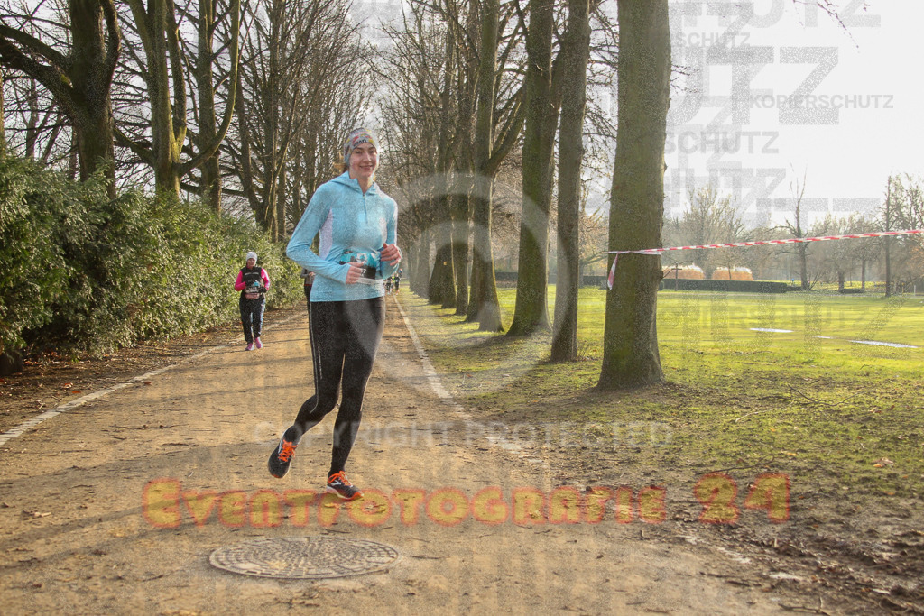 241231_1023_EV4_4077 | Sportfotografie im Rhein-Sieg Kreis, Köln, Bonn, NRW, Rheinland Pfalz, Hessen, etc. Unser Tätigkeitsfeld umfasst den Laufsport vom Volkslauf über den Marathon, Duathlon, Triathon bis zum Ultralauf wie Kölnpfad Ultra oder Schindertrail.