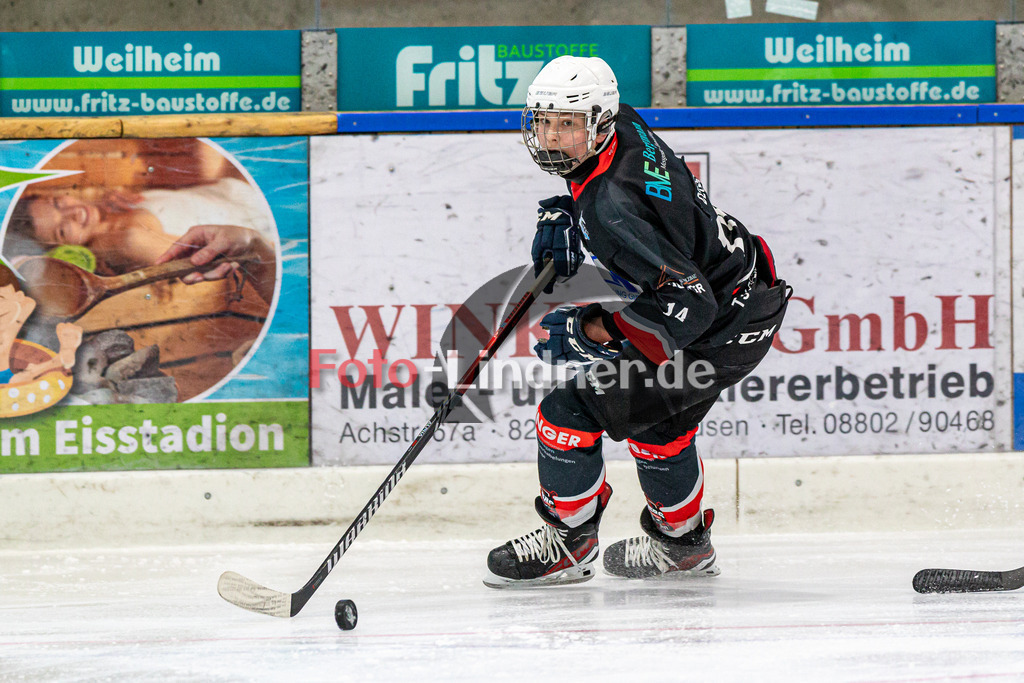 TSV Peißenberg Miners vs EV Lindau | Eishockey BEV U15 Landesliga 2023/2024, TSV Peißenberg Miners vs EV Lindau,
,
2024-03-02 in Peiting (Eisstadion)

Copyright: WolfgangxLindner