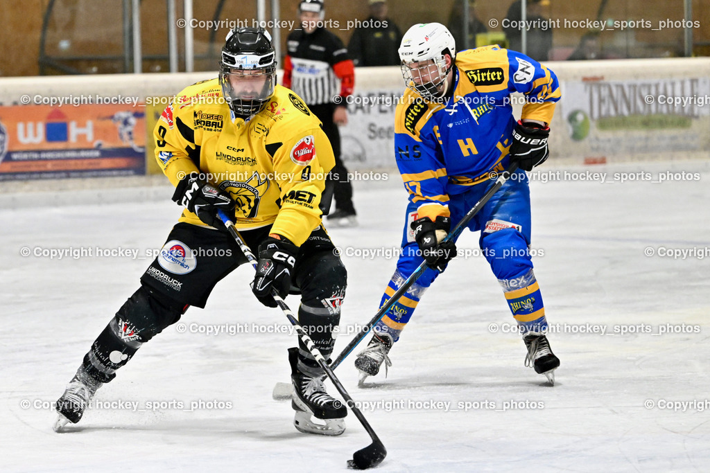 EC MET PHOTOVOLTAIK HORNETS SPITTAL vs. EHC Althofen  | #9 Essmann Kevin EC Hornets Spittal, #47 Rainer Michael 1. EHC ALTHOFEN, EC MET PHOTOVOLTAIK HORNETS SPITTAL vs. EHC Althofen , EC MET PHOTOVOLTAIK HORNETS SPITTAL vs. EHC Althofen  am 25.01.2025 in Villach (Stadthalle Villach), Austria, (Photo by Bernd Stefan)