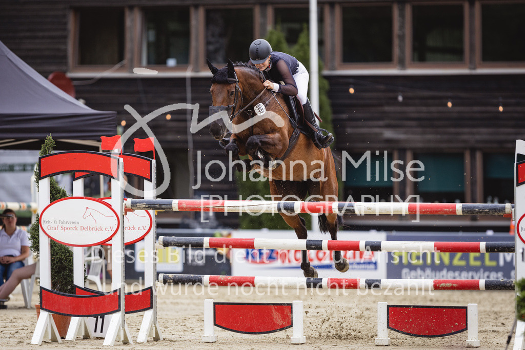230824_Delbrueck_AmateurM2-256 | Deine schönsten Turniermomente als professionelle Fotos! Entdecke hochwertige Pferdesport-Fotografie im Online-Shop. Jetzt Fotos finden & bestellen!