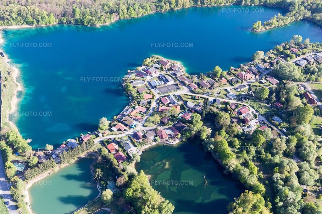 Aerial view: View of the town in Beinheim in the state Bas-Rhin, France.Photo: IMG_099041.jpg taken on 04/23/2017 by Werner Riehm/FLY-FOTO.comResolution of the original: 5472 x 3648 px