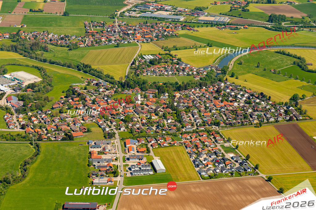 Das Luftbild zeigt : Ebenhofen Biessenhofen - Die Luftaufnahme wurde 2024 vom UL-Flugzeug aus erstellt ( keine Drohne ) - Hochauflösende Luftaufnahme - Für grossformatige Ausdrucke geeignet. Die Geschenkidee !Mit Lizenz und Bildrechte bestellbar