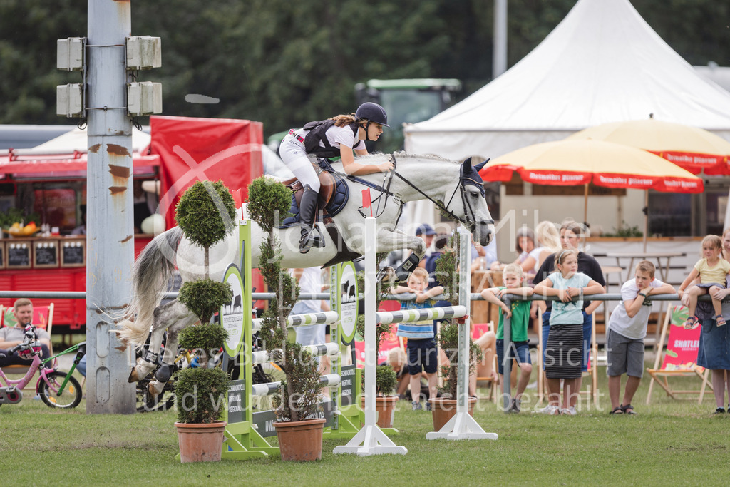 230714_LC_Stil-L-538 | Deine schönsten Turniermomente als professionelle Fotos! Entdecke hochwertige Pferdesport-Fotografie im Online-Shop. Jetzt Fotos finden & bestellen!