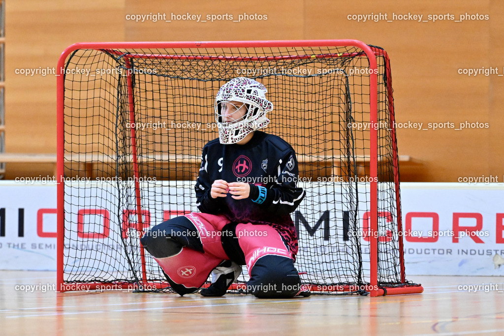 VSV Unihockey Damen vs. FCB München | #9 Paula Schedele FCB München, VSV Unihockey Damen vs. FCB München, VSV Unihockey Damen vs. FCB München am 24.01.2026 in Villach (Ballspielhalle St. Martin), Austria, (Photo by Bernd Stefan)
