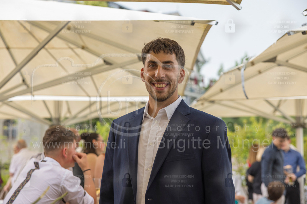 FeusiDiplomfeier_R5OO3066 | Brigitte Münger / bmsportphotography - Realisiert mit Pictrs.com