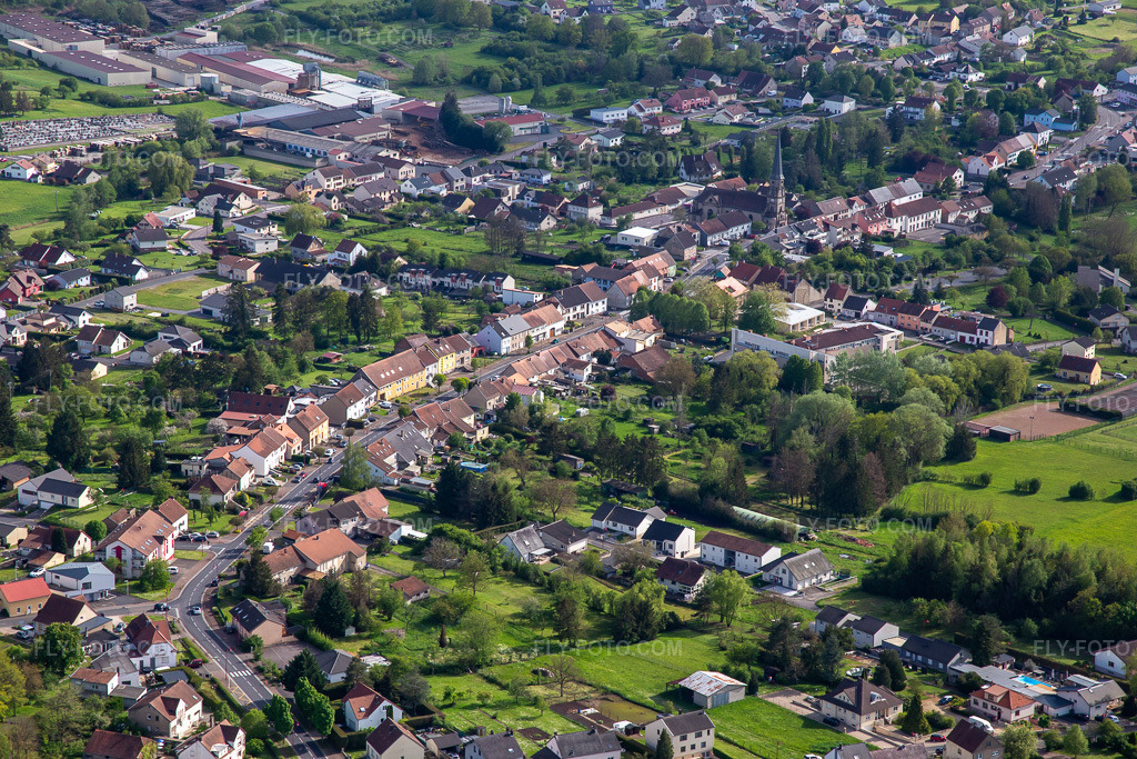 Aerial view: From NE in Hambach in the state Moselle, France.Photo: IMG_140404.jpg taken on 04/30/2024 by Werner Riehm/FLY-FOTO.comResolution of the original: 5472 x 3648 px