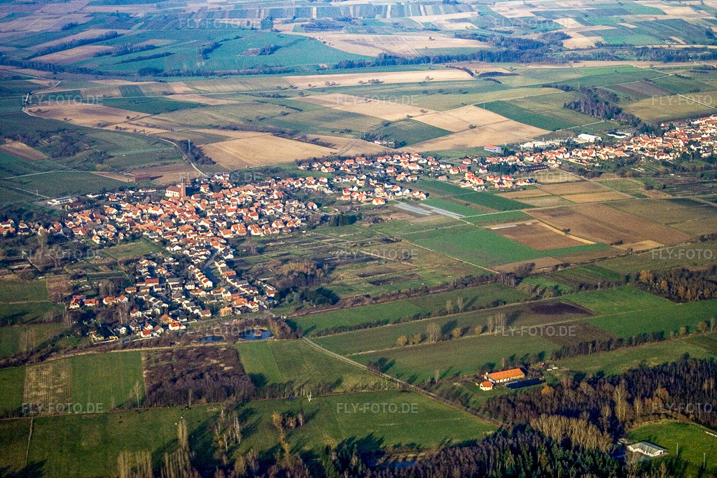 Luftbild: Dorfansicht von Süden in Kapsweyer im Bundesland Rheinland-Pfalz in Deutschland. Foto: IMG_5138.jpg vom 29.12.2006 durch Werner Riehm/FLY-FOTO.de