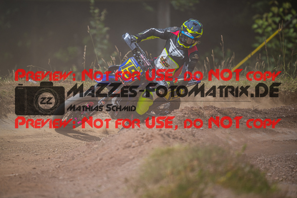 MaZZes_FotoMatrix_220618_4881 | S1