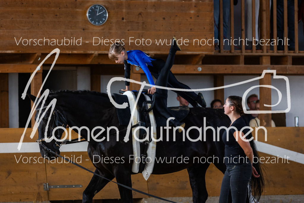 SS-Maxi-086 | MomenTaufnahmen Pferdesportfotos