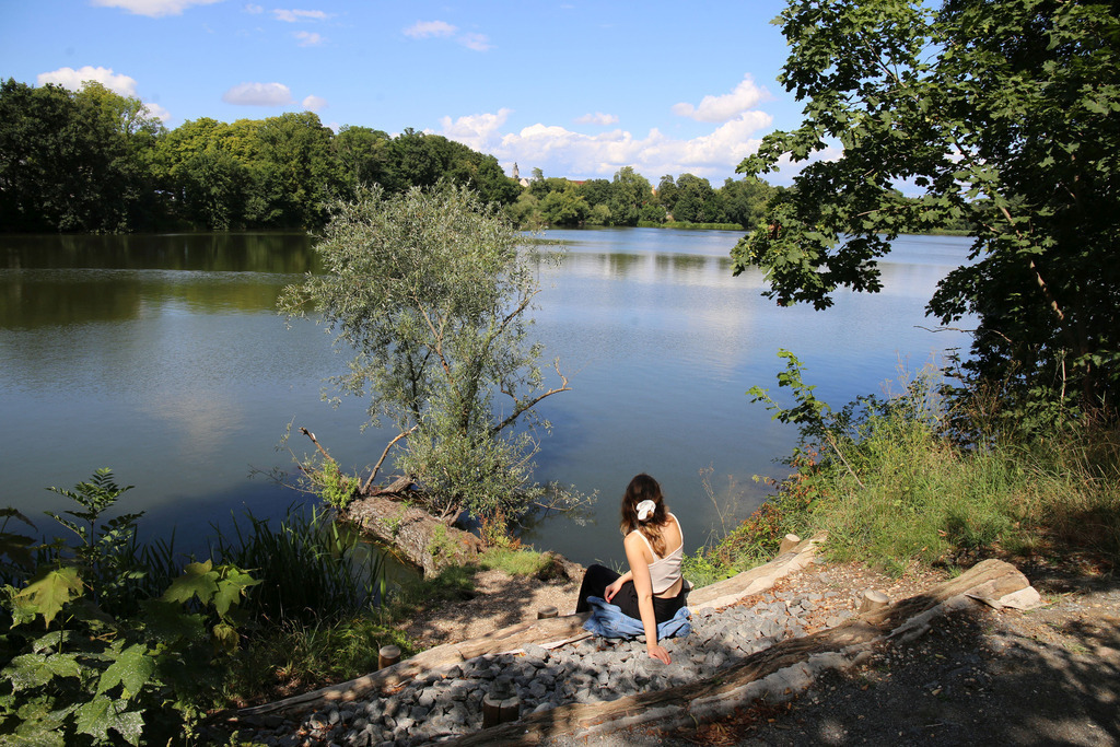 Foto: Leipzig - Auensee | Das Team hinter BILDLEXIKON LEIPZIG bündelt historische wie aktuelle Informationen über die Stadt Leipzig in Text und Bild auf einer Plattform und stellt diese der interessierten Öffentlichkeit zur Verfügung.