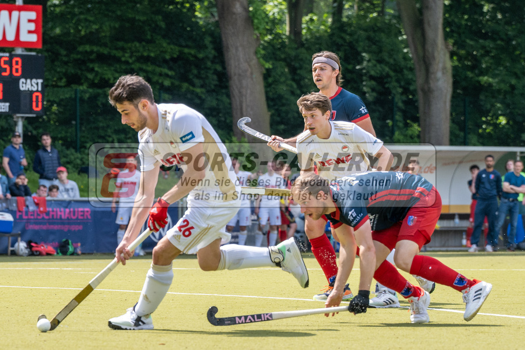SFE_20230521_0116 | 1. Bundesliga Hockey Viertelfinale 3 Herren Rot-Weiss Köln - Berliner HC am 21.05.2023 in Köln (KTHC Stadion Rot-Weiss Köln Tennis and Hockey Club), Photo: Stephan Fehrmann 2023 (Sports-Gallery),Elian Mazkour ( Rot-Weiss Köln #26 )