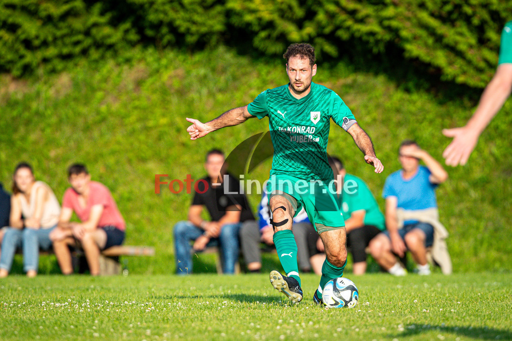 TSV Hohenpeißenberg vs. SV Haunshofen | Toto-Pokal Kr. Zugspitze West 2024 T16, TSV Hohenpeißenberg vs. SV Haunshofen, 20240724,Tim FREIWALD (SVH 22) in Aktion,2024-07-24 in Hohenpeißenberg (Sportplatz Hohenpeißenberg)Tim FREIWALD (SVH 22)Copyright: WolfgangxLindner www.foto-lindner.de