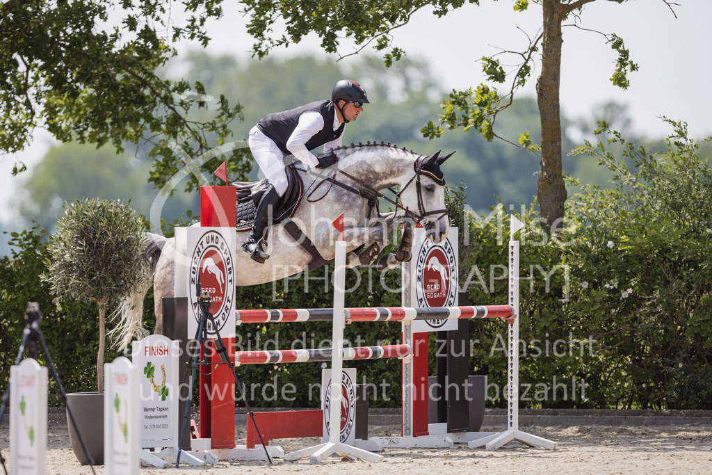 230616_Lemwerder_Springpf-L2-675 | Deine schönsten Turniermomente als professionelle Fotos! Entdecke hochwertige Pferdesport-Fotografie im Online-Shop. Jetzt Fotos finden & bestellen!