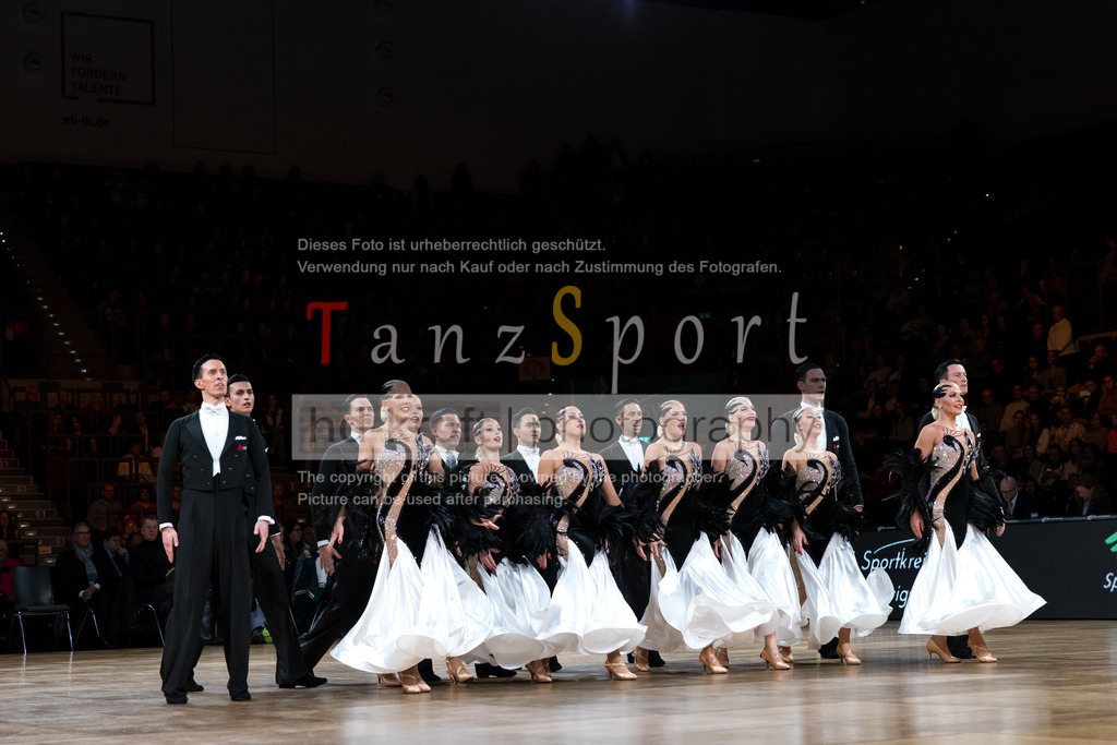 20241109_DM-Formationen_4460 | Tanzsportbilder, Standardtanz, Lateintanz, WDSF, DTV, LTVB, dancecomp, goc, hessen tanzt, blaues band der spree, walzer, tango, wiener walzer, slowfox, quickstepp, samba, rumba, cha-cha-cha, paso doble. jive, hd-kroft photography, turniertanzsport