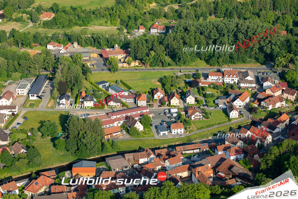 Schrägluftbild  Unterrodach  Marktrodach - Das Luftbild wurde 2025 vom UL-Flugzeug heraus erstellt ( keine Drohne ) - Hochauflösende Luftaufnahme -Nicht vergleichbar mit Google Maps oder Satelittenbilder- Die Geschenkidee !Mit Lizenz und Bildrechte bestellbar