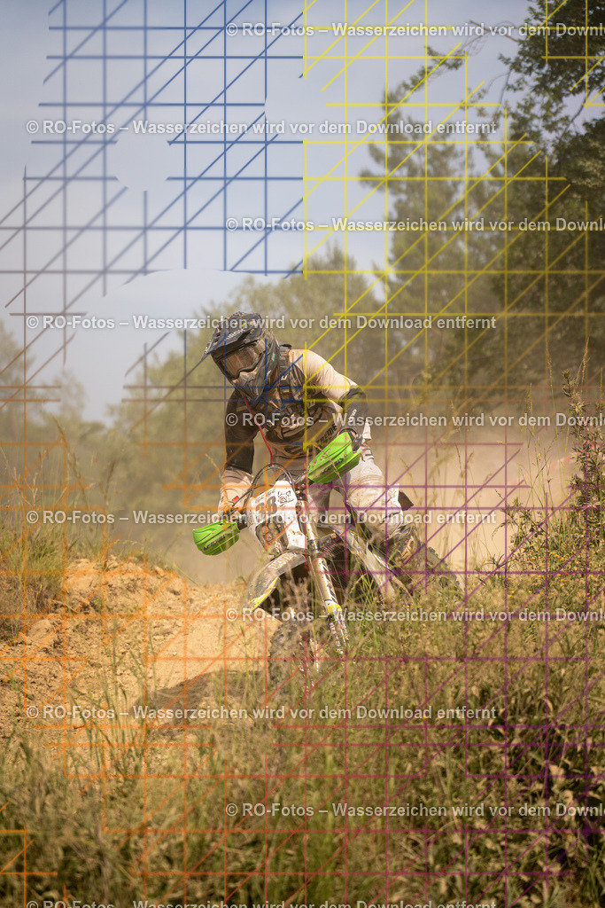 Niederwürzbach 3 Lauf-1116 | Sportfotografie von RO-Fotos: Motorsport, Motocross, Enduro, Laufveranstaltungen und Triathlon. Professionelle Fotos von Sportlern und Events. - Realisiert mit Pictrs.com