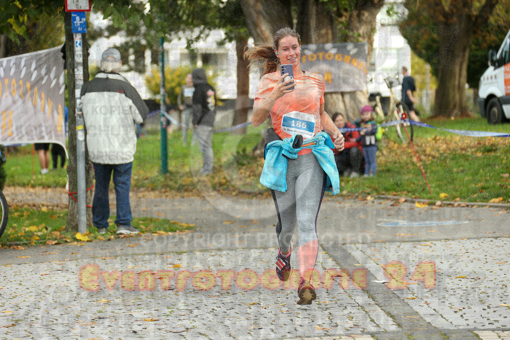 241020_1023_EX1_9076 | Sportfotografie im Rhein-Sieg Kreis, Köln, Bonn, NRW, Rheinland Pfalz, Hessen, etc. Unser Tätigkeitsfeld umfasst den Laufsport vom Volkslauf über den Marathon, Duathlon, Triathon bis zum Ultralauf wie Kölnpfad Ultra oder Schindertrail.