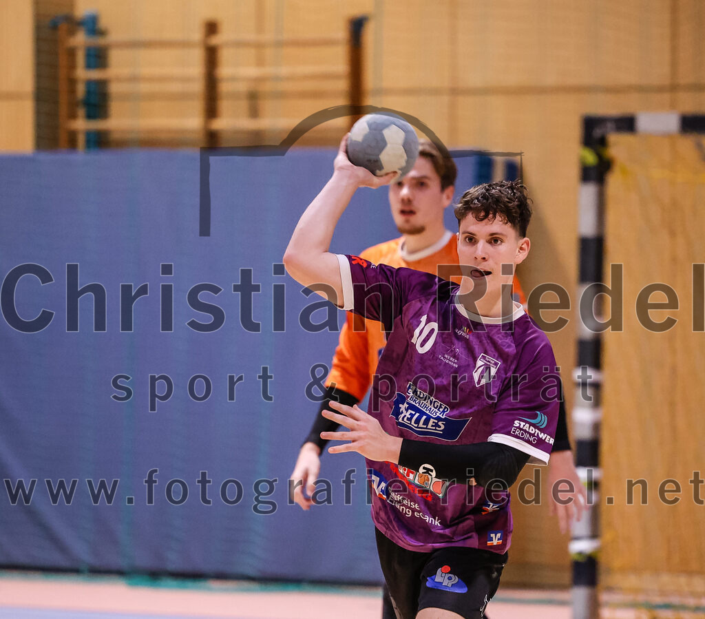 2024-11-24_081_SpVgg_Altenerding_gegen_ASV_Dachau | Erding, Deutschland, 24.11.2024:Handball, Bezirksoberliga Männer 2024 / 2025, 8. Spieltag, SpVgg Altenerding gegen ASV Dachau, Endergebnis: 30:23Tim Steininger (SpVgg Altenerding, #10)Foto: Christian Riedel / fotografie-riedel.net