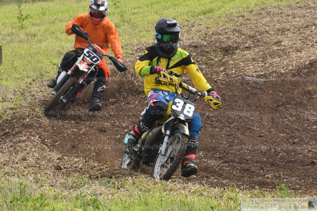 DSC_0264 (2) | Sportfotografie , Motorsport, Motoross, Reitsport, Mointainbike, Enduro,
Landschaft , Outdoor, Eventfotografie, Landschaft, Bilder online bestellen - Realisiert mit Pictrs.com