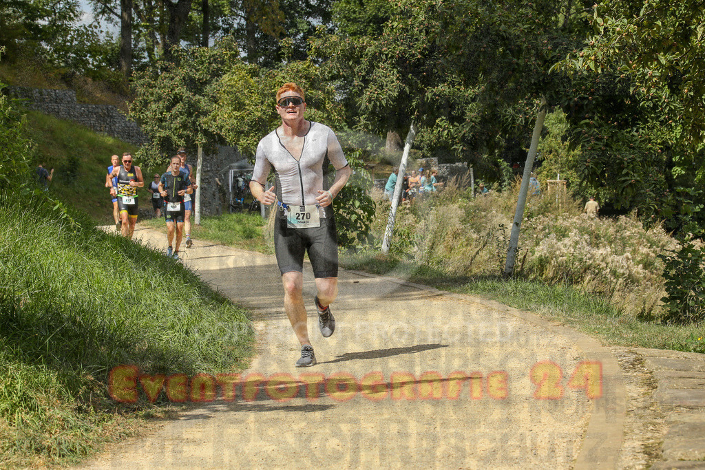 250824_1338_EX1_3090 | Sportfotografie im Rhein-Sieg Kreis, Köln, Bonn, NRW, Rheinland Pfalz, Hessen, etc. Unser Tätigkeitsfeld umfasst den Laufsport vom Volkslauf über den Marathon, Duathlon, Triathon bis zum Ultralauf wie Kölnpfad Ultra oder Schindertrail.