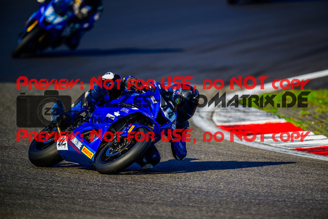 MaZZes_FotoMatrix_240831_6007705_2100 | R7