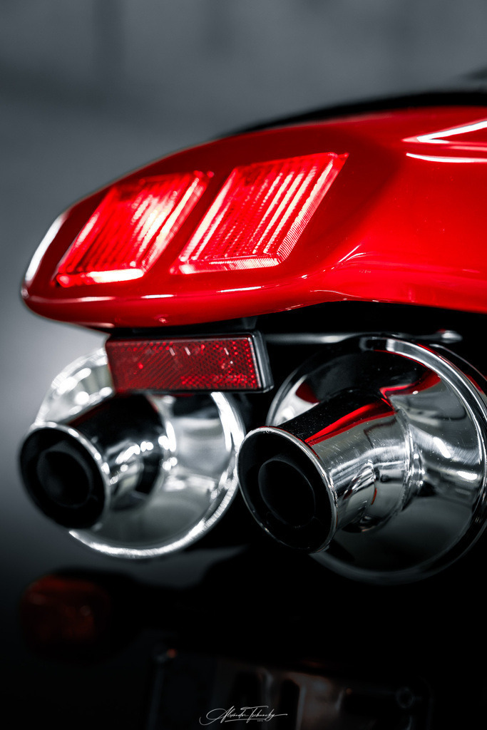Ducati 996 | Entdecken Sie die faszinierende Welt von Alexander Tschuncky Arts: Kreative Fotografie, atemberaubende Automobilkunst und hochwertiger Bilderdruck. Lassen Sie sich inspirieren! - Realisiert mit Pictrs.com