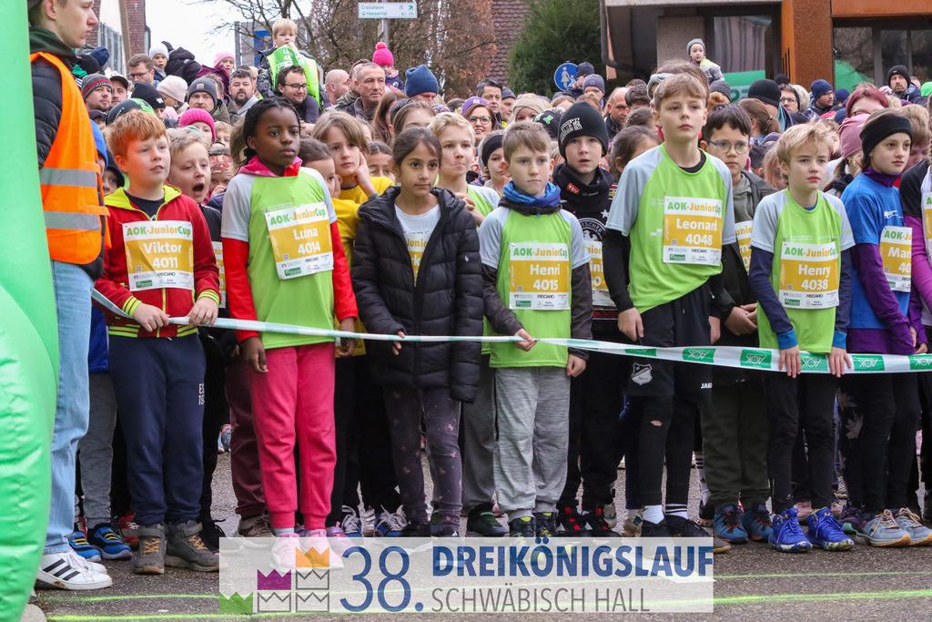 400m AOK Junior Cup | 3 Koenigslauf 2024 400m AOK Junior Cup - Realisiert mit Pictrs.com