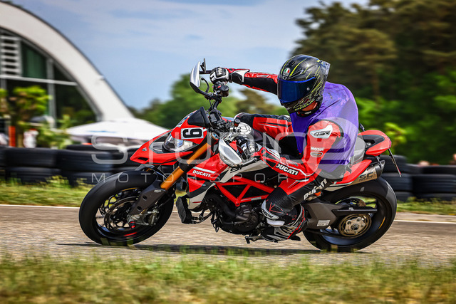 0069-250503_DCB-021_69 | Deine Full-Service-Agentur für ✔️Videoproduktionen und ✔️Motorsportfotografie Jetzt Angebot anfragen!