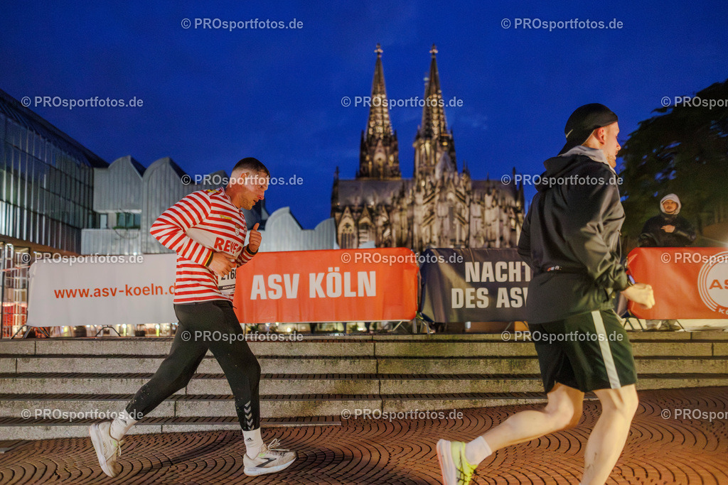 23. Nachtlauf des ASV Koeln; Koeln, 13.05.26 | Impressionen vom 23. Nachtlauf des ASV Koeln am 13.05.26 in der  von Koeln (Deutschland). Foto: BEAUTIFUL SPORTS/Bernd Hoffmann