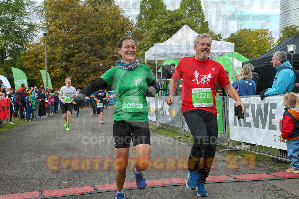220925_1142_EX1_8293 | Sportfotografie im Rhein-Sieg Kreis, Köln, Bonn, NRW, Rheinland Pfalz, Hessen, etc. Unser Tätigkeitsfeld umfasst den Laufsport vom Volkslauf über den Marathon, Duathlon, Triathon bis zum Ultralauf wie Kölnpfad Ultra oder Schindertrail.