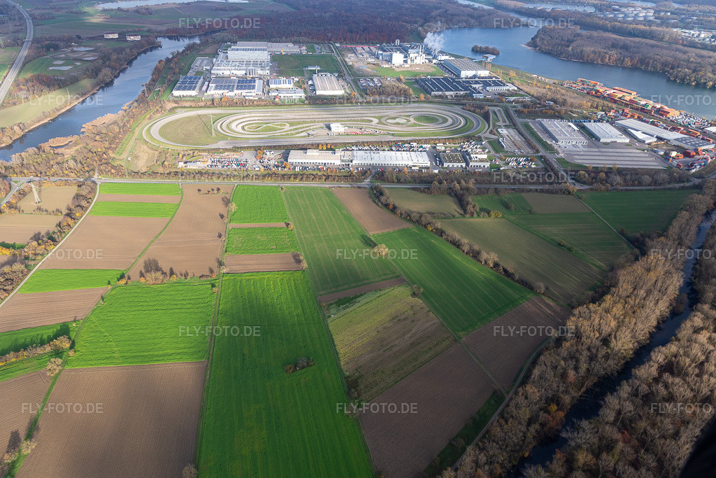 Luftbild: Geplante Erweiterungsfläche der Daimler-Trucks AG in Wörth am Rhein im Bundesland Rheinland-Pfalz in Deutschland. Foto: IMG_135224.jpg vom 26.11.2022 durch Werner Riehm/FLY-FOTO.de
