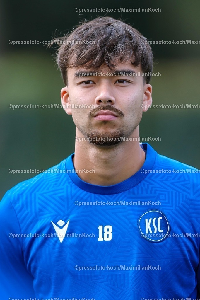 KSC02092502036 | 02.09.2025, Fußball, Training Karlsruher SC, 2. Fußball Bundesliga, Trainingsplatz am BBBank Wildpark Stadion Karlsruhe, Saison 2025 2026: Torwart Aki Koch (KSC #18) 