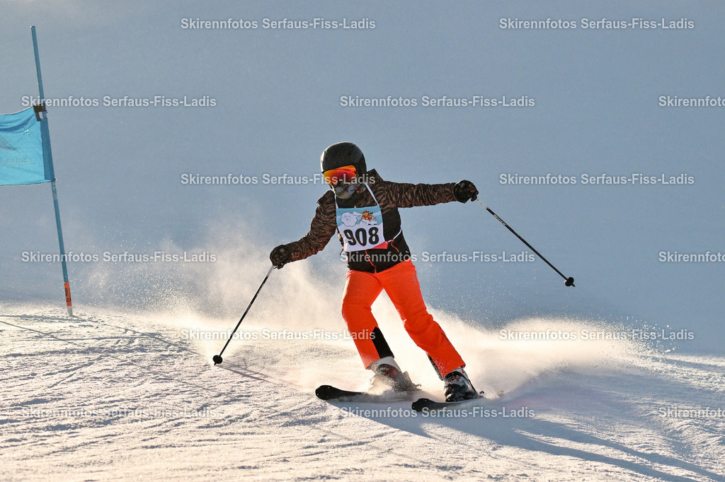 SRF_25.12.2025_0314 | Skirennfotos,Serfaus,Fiss,Ladis,Kinderskirennen,Winter,Tirol,Oberland,skirace,SFL,feelfree,weil wir's genießen,ski,Ski,skifahren,Sonnenplateau, - Realisiert mit Pictrs.com