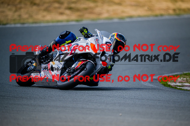 MaZZes_FotoMatrix_220722_4926 | PRO SUPERSTOCK