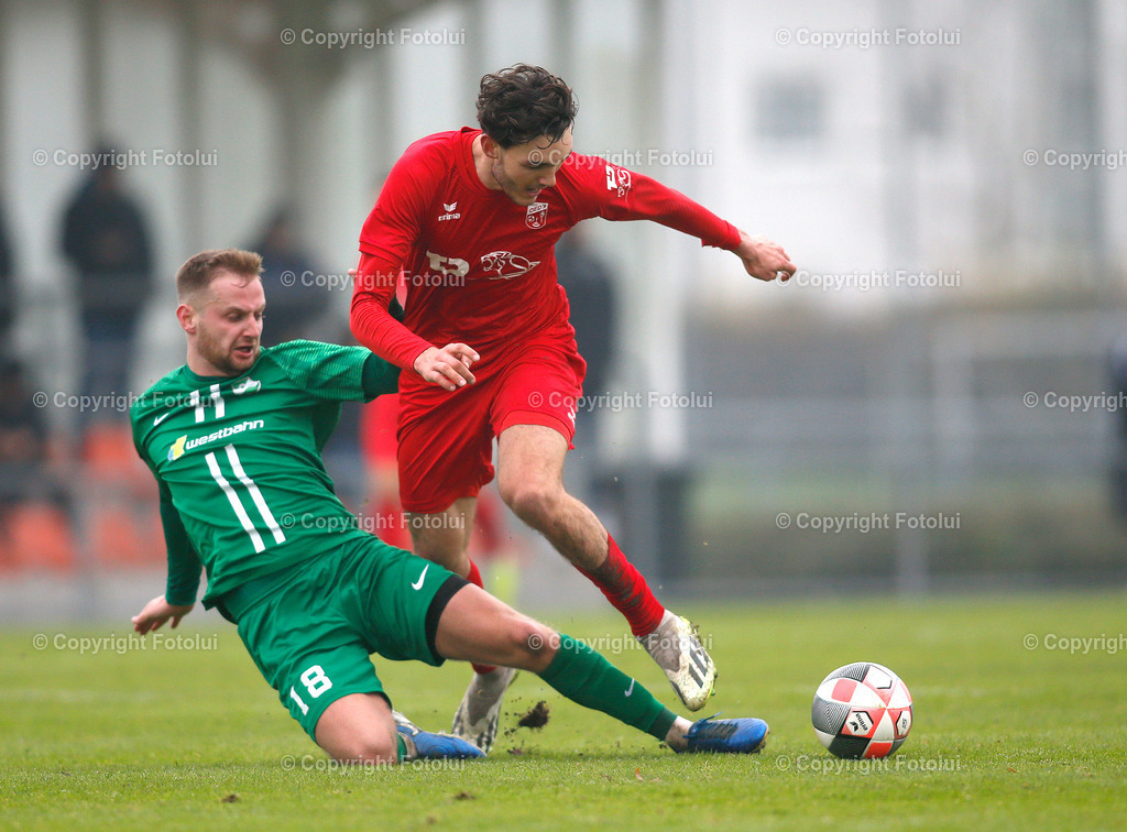 A_LUI-16112024_18 | SPORT,FUSSBALL,SC HOERSCHING -ASKOE OEDT 1B LL.OST. 16.11.2024 IM BILD: MARKUS HABLE  (HOERSCHING) UND FINN RUDEL (OEDT 1B FOTOLUI