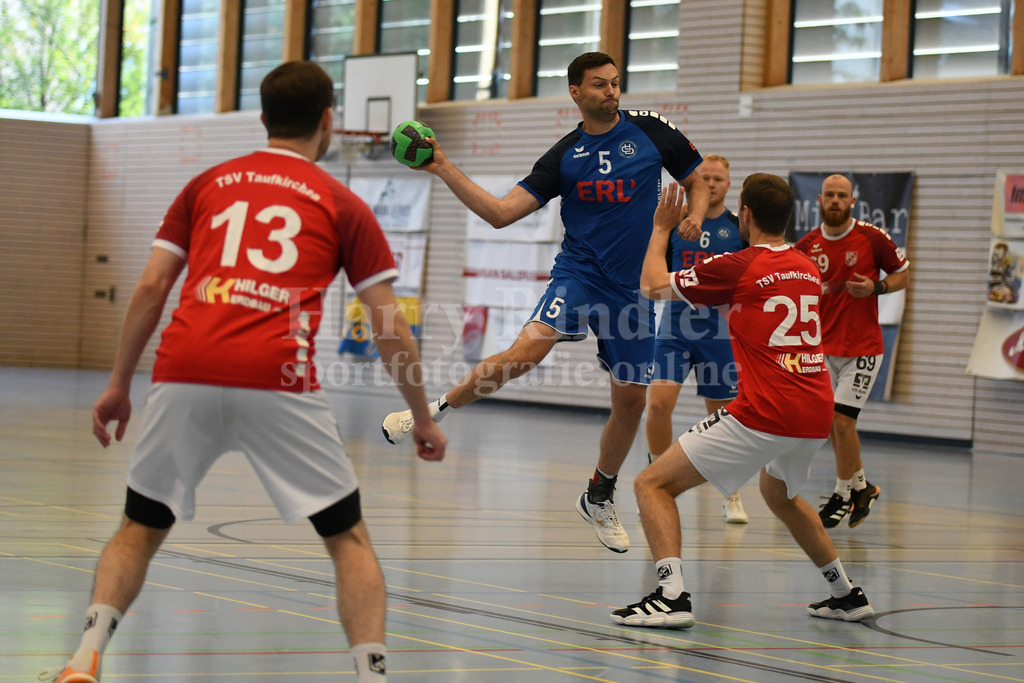 HC Deggendorf : TSV Taufkirchen/Vils | Michael Buchner  (HC Deggendorf  #5) - Realisiert mit Pictrs.com