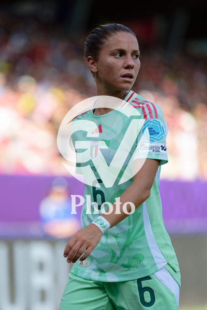 Belgium v Italy - UEFA Women's EURO 2025 Group B | SION, SWITZERLAND - JULY 3: Manuela Giugliano of Italy looks on  during the UEFA Womens EURO 2025 Group B match between Belgium and Italy at Stade de Tourbillon on July 3, 2025 in Sion, Switzerland. (Photo by Giuseppe Velletri/Sports Press Photo/Getty Images)