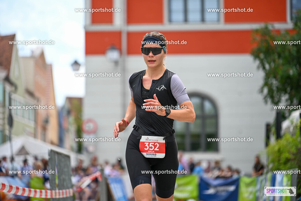 SZI_8246 | Stadttriathlon Erding 2025. #yourpictrs #sportshot_your_pictrs @Sportshotphotography #stadttriathlonerding Copyright: www.sportshot.de