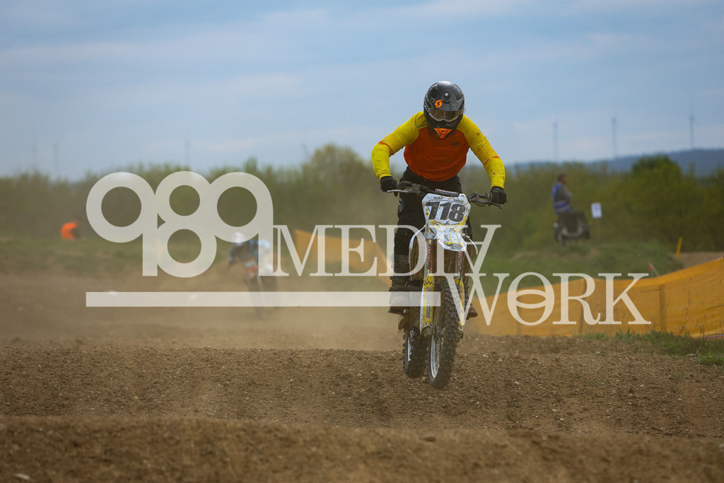 5E6A2634 | 989 MEDIAWORK