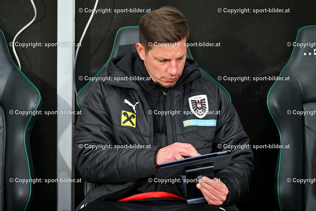 AUT, U21 EM-Qualifikation - Oesterreich vs Zypern | 26.03.2024, Innviertel Arena Ried, AUT, U21 EM-Qualifikation 2025 - Oesterreich vs Zypern, im Bild Andreas Gahleitner, Assistant Coach Austria (AUT)


// Uefa U21 Euro 2025 Qualifikation Match between Austria and Cyprus in Ried, Austria on 2024/03/26