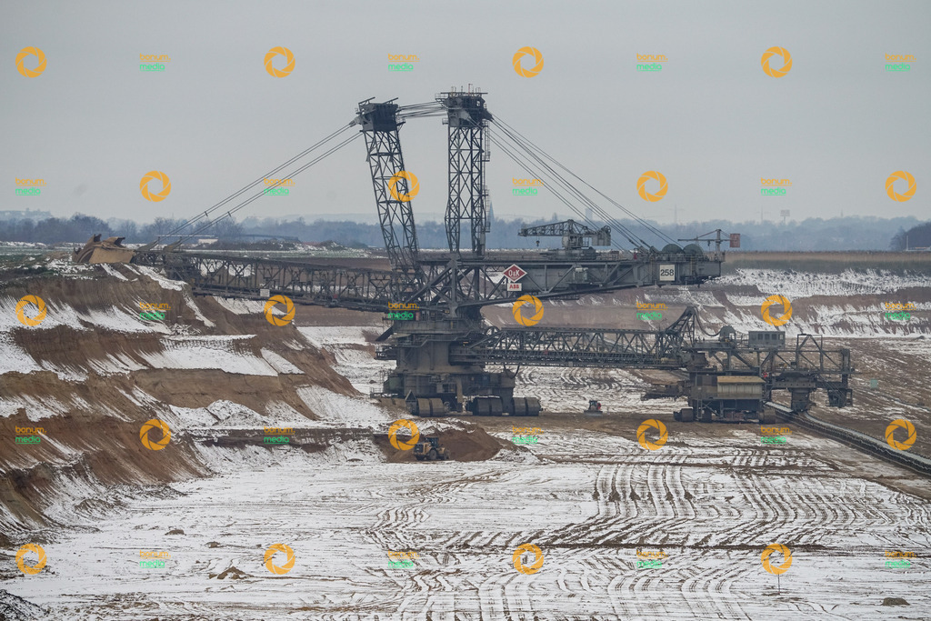 Tagebau Garzweiler leichter Schnee  | Foto: Daniel Böhm | bonum.media - Realisiert mit Pictrs.com