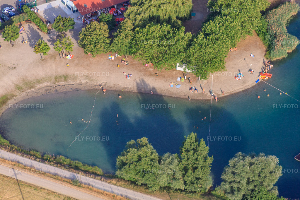 Vue aérienne: Peste à Gambsheim dans le département Bas Rhin, France.Photo: IMG_30359.jpg prise le 09/07/2010 par Werner Riehm/FLY-FOTO.euRésolution de l'original: 4752 x 3168 px