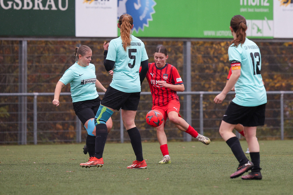 FCHWAS_251102_3889 | 1.FC Heidenheim 1846 II vs. SGM DJK-SV Wasseralfingen/Neuler, Fußball, Frauen, Bezirksliga, 2025/2026, 8. Spieltag, 02.11.2025 in Mergelstetten (Foto: Michael Bulling) - Realisiert mit Pictrs.com