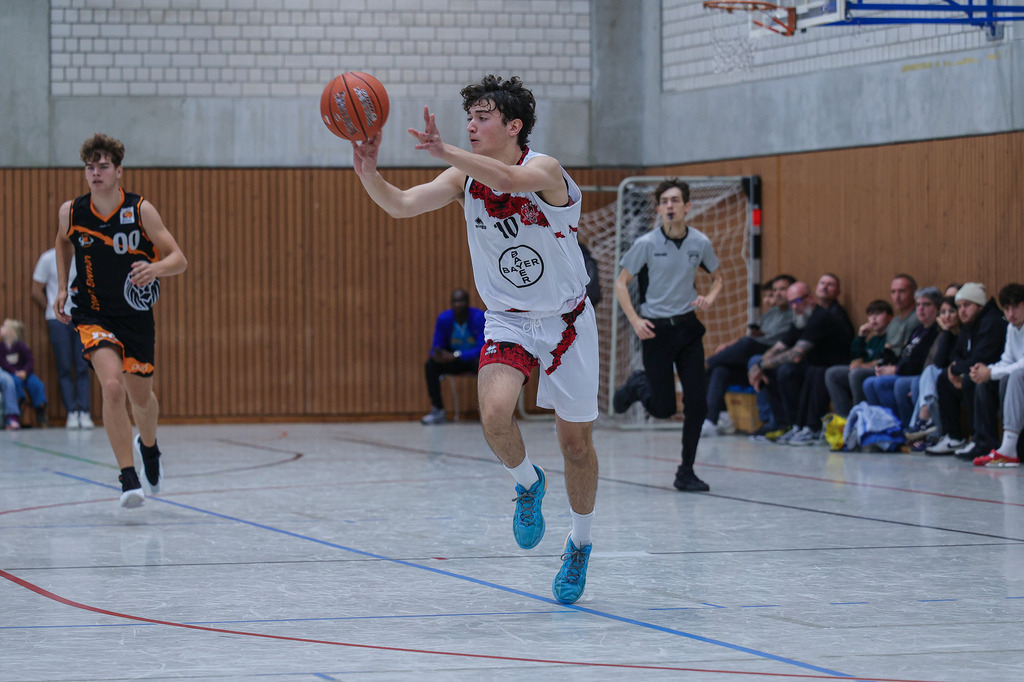 JBBL BAYER GIANTS vs Young Lions Wuppertal-84 | Fotos von Basketballspielen aus dem Raum NRW fotografiert von Gero Mueller-Laschet und Daniel Schaefer - Realisiert mit Pictrs.com